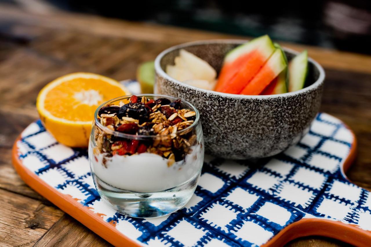 138 Liberdade Hotel Lisboa Exteriér fotografie Fruit and granola